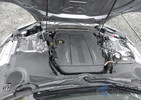 2020 Jaguar F-Type Checkered Flag Rwd Automatic/P300 Rwd Automatic z USA, uszkodzony, nr VIN SAJDD1GX4LCK65653